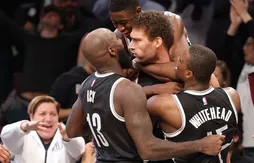 Brook Lopez terrasse les Pistons au buzzer