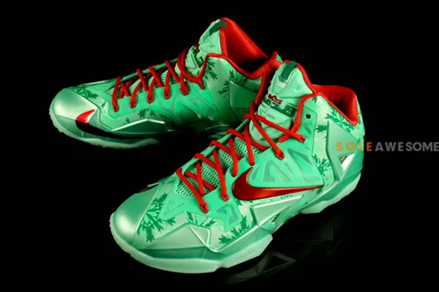 LeBron XI spécial Noël