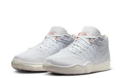 La Nike GT Hustle 2 s’habille en blanc