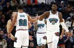 Malgré la boulette d’un arbitre, les Grizzlies soulagés d’avoir évité le “sweep”