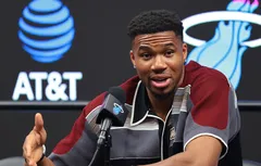 Giannis Antetokounmpo raconte en images sa première journée avec le Heat
