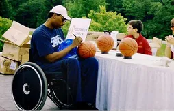 Landon Turner, le basketteur paraplégique drafté par les Celtics