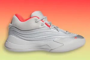 La Dame 10 de retour en « Silver Metallic »