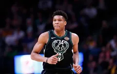 Première place, 60 victoires, potentiel MVP et meilleur défenseur : l’appétit dévorant du “Greek Freak”