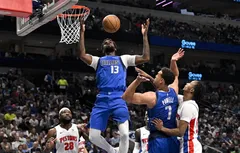 Spencer Dinwiddie et les Mavericks stoppent leur chute face à Detroit