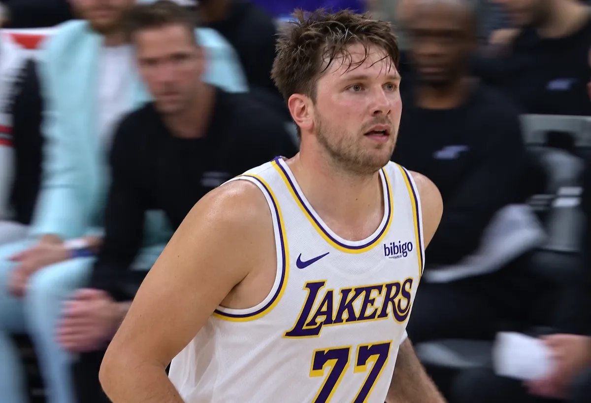 Avec 52 points de Luka Doncic, les Lakers éteignent le Jazz