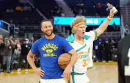Quand Jackie Moon fait le show à l’échauffement des Warriors