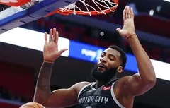 Le duo Drummond-Griffin résiste à un super Dennis Smith Jr