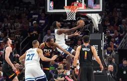 Anthony Edwards et les Wolves assomment les Suns pour mener 3-0 !