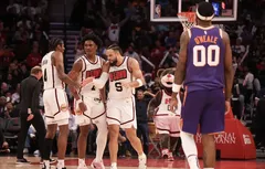 Les Rockets enfoncent un peu plus les Suns
