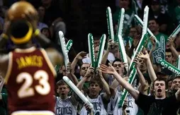 LeBron James assomme Boston