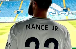 Larry Nance Jr. raconte sa passion pour le club de foot de Leeds
