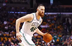 Boston : fracture de la main pour Aron Baynes