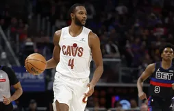 Evan Mobley encore à l’arrêt