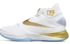 Nike : des accents dorés sur la HyperRev 2016 de Draymond Green