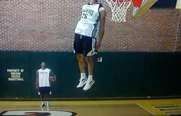 Le alley-oop de la nuit : Gerald Green vole au-dessus de Joakim Noah