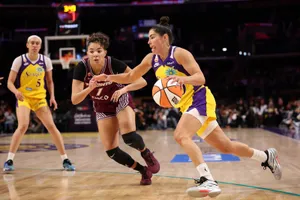 Kelsey Plum rejoint le Mercury en échange de Monique Akoa Makani