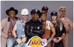 Le meilleur de la semaine sur Internet (27) : LeBron et Kobe en marionnettes pour Nike… hommage à Chuck Daly… les héritiers de Michael Jordan… le Top 10 de la semaine… dans l’intimité du vestiaire des Nuggets…