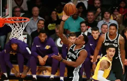 Les Spurs enfoncent les Lakers après un match complètement fou