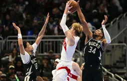 Très maladroits, les Bucks se rassurent au moins en défense