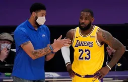 Anthony Davis découvre le rôle d’assistant-coach