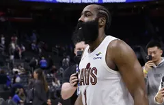 James Harden a fait taire le public de Detroit