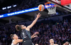 Olivia Miles fait le show face au Tempo