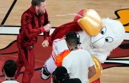 Quand Conor McGregor envoie la mascotte du Heat aux urgences…