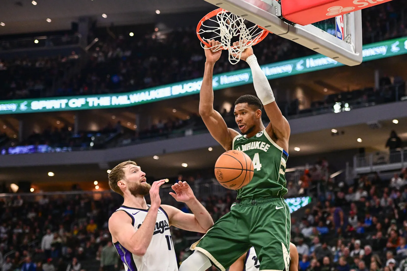 Giannis Antetokounmpo Bucks
