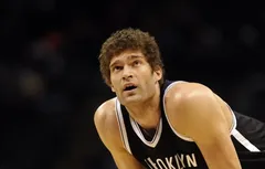 Brooklyn : Lionel Hollins veut garder Brook Lopez