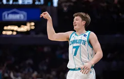 Kemba Walker effacé, Kon Knueppel déjà dans l’histoire des Hornets