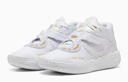 La MB.05 « Mist » sort de la brume