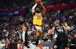 LeBron James renverse les Clippers !