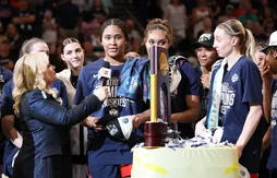 Sarah beaucoup trop Strong