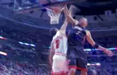 Shawn Marion tue les Bulls au buzzer