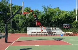 Come Fly With Me : Issac White, 1m78 pour 1m40 de détente !