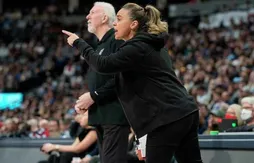 Dans les bons comme dans les mauvais moments, Gregg Popovich est toujours là pour Becky Hammon