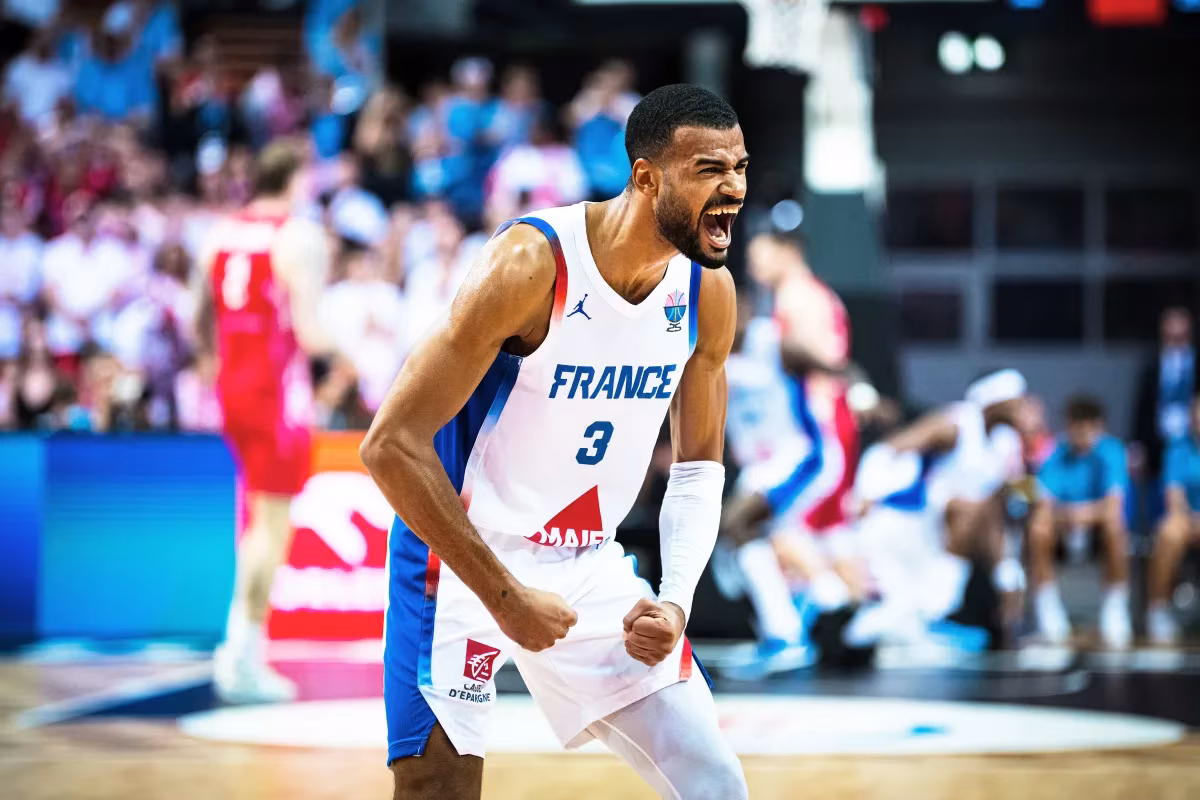 Timothé Luwawu-Cabarrot (France) contre la Géorgie lors de l'Euro 2025 (crédit photo : FIBA)