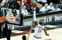 Dans la même soirée, LeBron James dépasse Magic Johnson et Michael Jordan