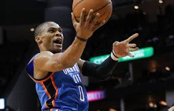 Le Thunder détruit les Rockets
