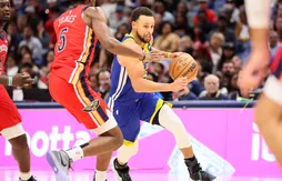 Le bouillant Stephen Curry laisse toujours les Warriors bouche bée !