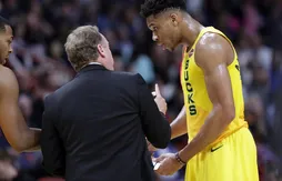 Les Bucks en difficulté face aux prises à deux de Dallas sur Giannis Antetokounmpo