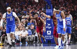 Evan Mobley et les Cavs ne s’arrêtent pas de gagner à Dallas