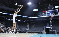 En présaison, Victor Wembanyama débutera à domicile face au Heat