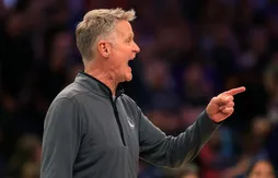 Un t-shirt d’Harvard pour Steve Kerr face à Donald Trump