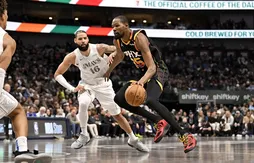 Sans briller, les Suns se rapprochent des Mavericks