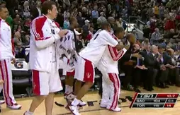 Chris Bosh écoeure les Kings