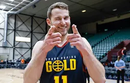 Boston met la main sur Nik Stauskas