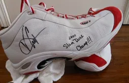 Slam Dunk Contest 2000 : les chaussures portées par Vince Carter disponibles sur eBay
