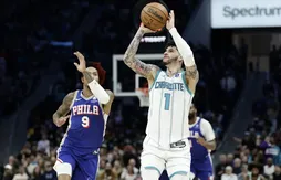 Grisés par leur adresse extérieure, les Hornets ont fini par craquer